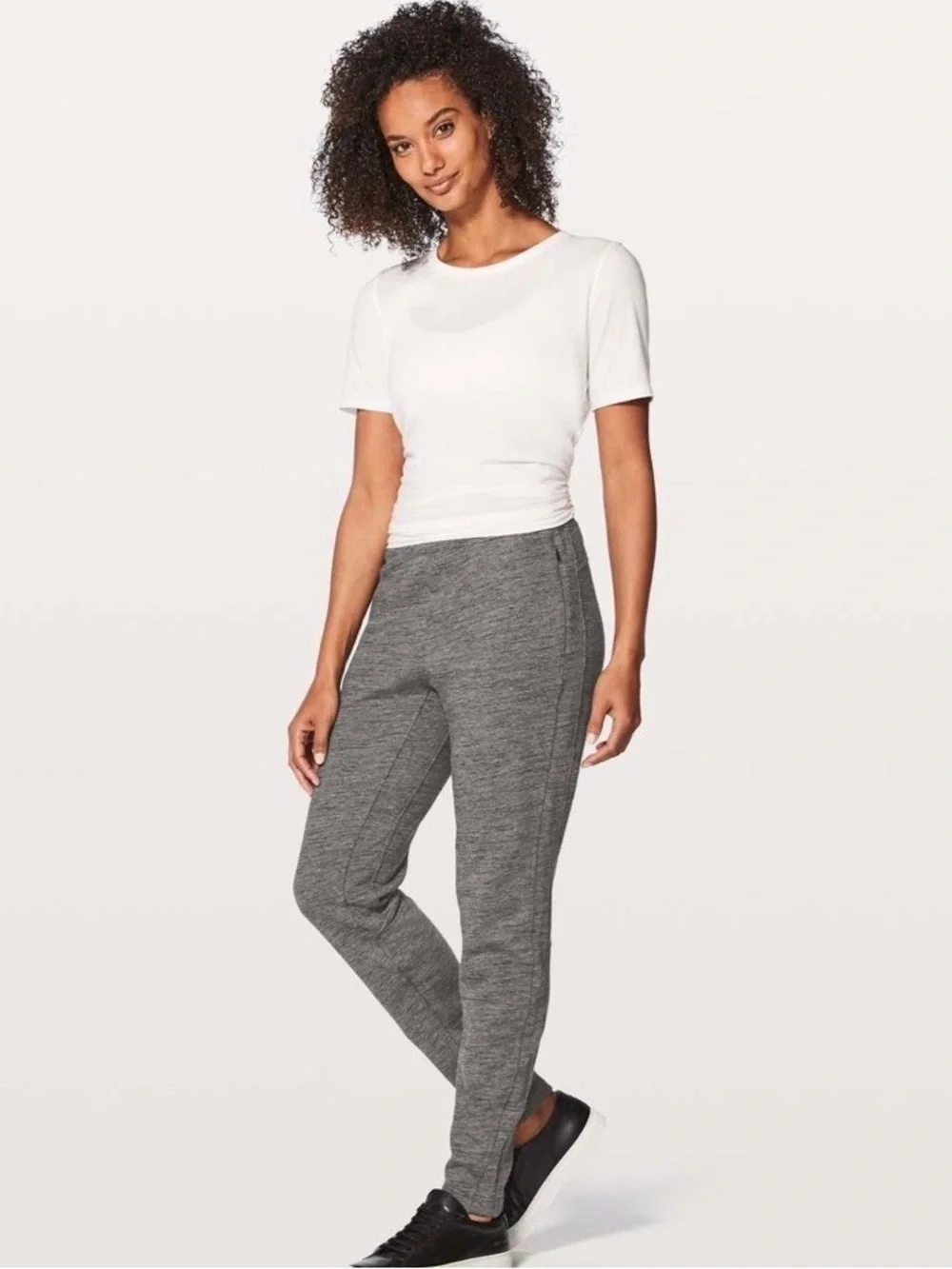 Lululemon | Free To Roam Jogger | Size 8 | Excellent condition!! - Picture 2 of 9
